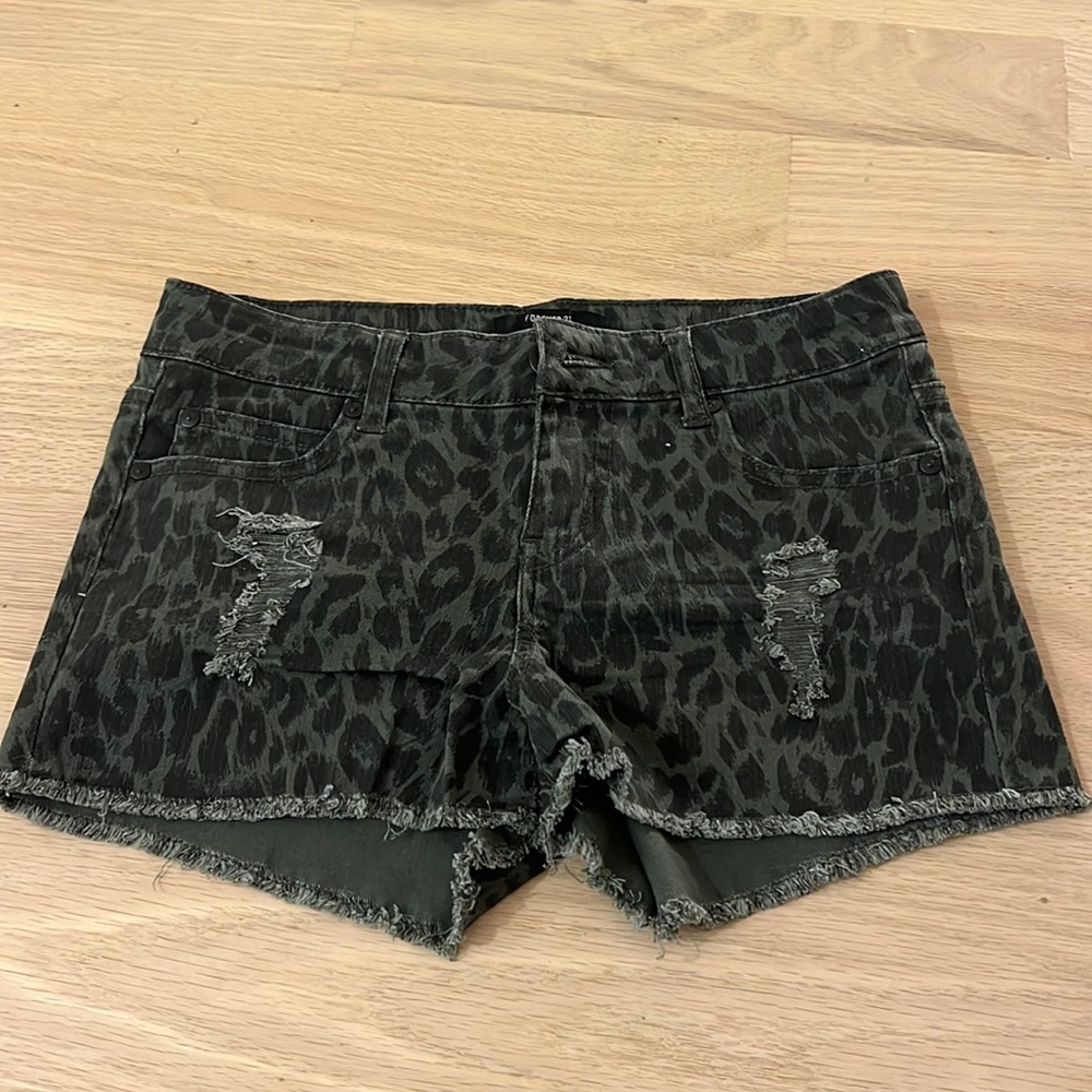 Forever 21 leopard shorts
